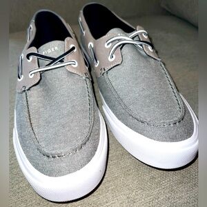 NWOT Tommy Hilfiger M 12 Boat Shoes